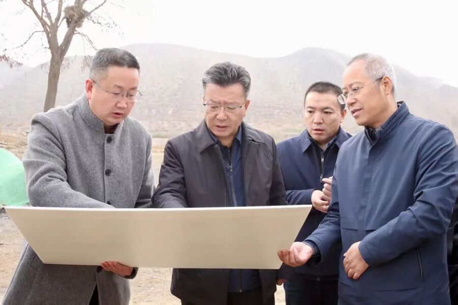 張延保在白銀區調研項目建設及經濟運行情況